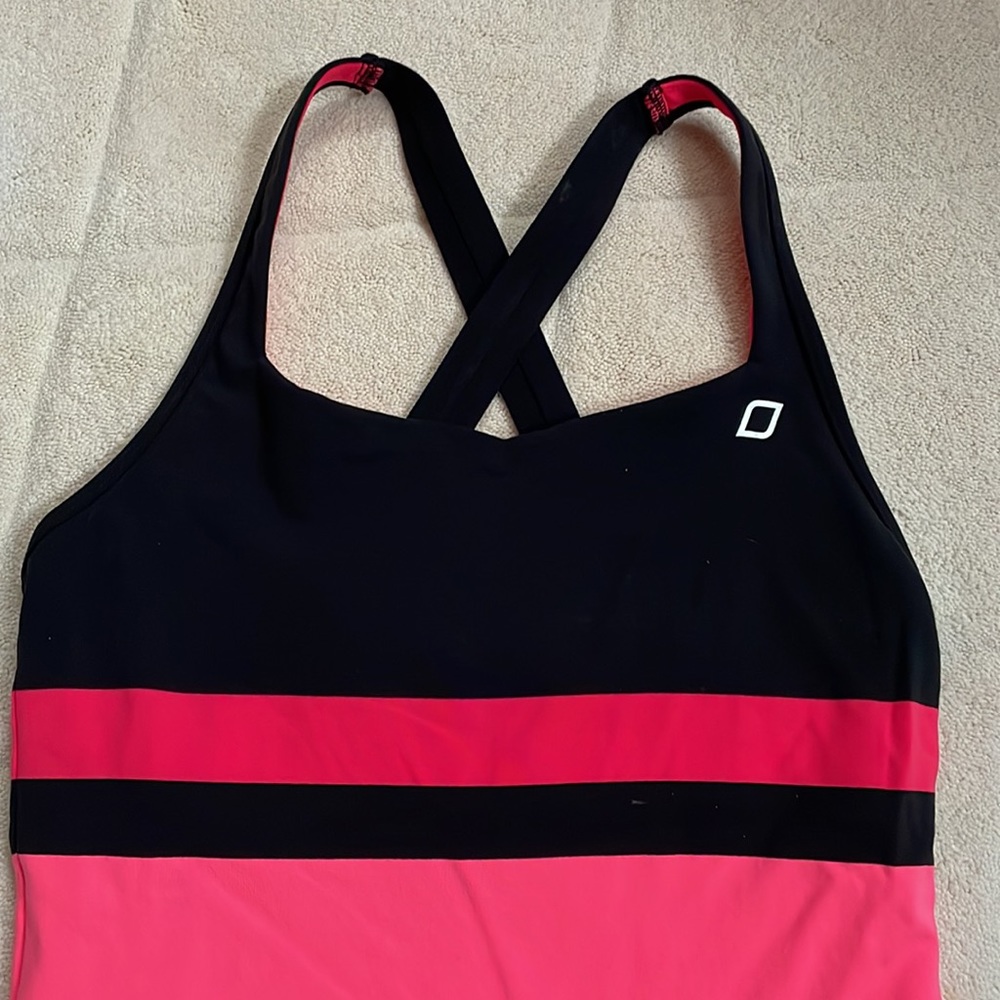 Lorna Jane cross back tank. Black & pink. Size small. - Picture 2 of 5